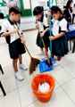В японских школах чистоту поддерживают ученики