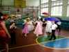 Танец с зонтиками