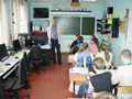 Николай Николаевич Кудинов, директор Лицея №103 г. Белая Калитва выступает перед учениками 8-9 классов