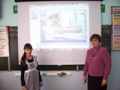 Вика Бугрей и И. И. Ломова на седовском уроке в 8 классе, апрель 2015г