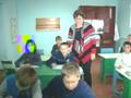 Ирина Игоревна Ломова - учитель МБОУ Нижнепоповская ООШ на уроке.