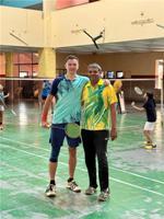 П.В. Лях с приятелем по бадминтону. Индия, Карнатака, декабрь 2025г