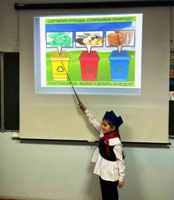 Ребёнок стесняется позировать для  показного фото на фоне ложной информации. 11.12.2025г